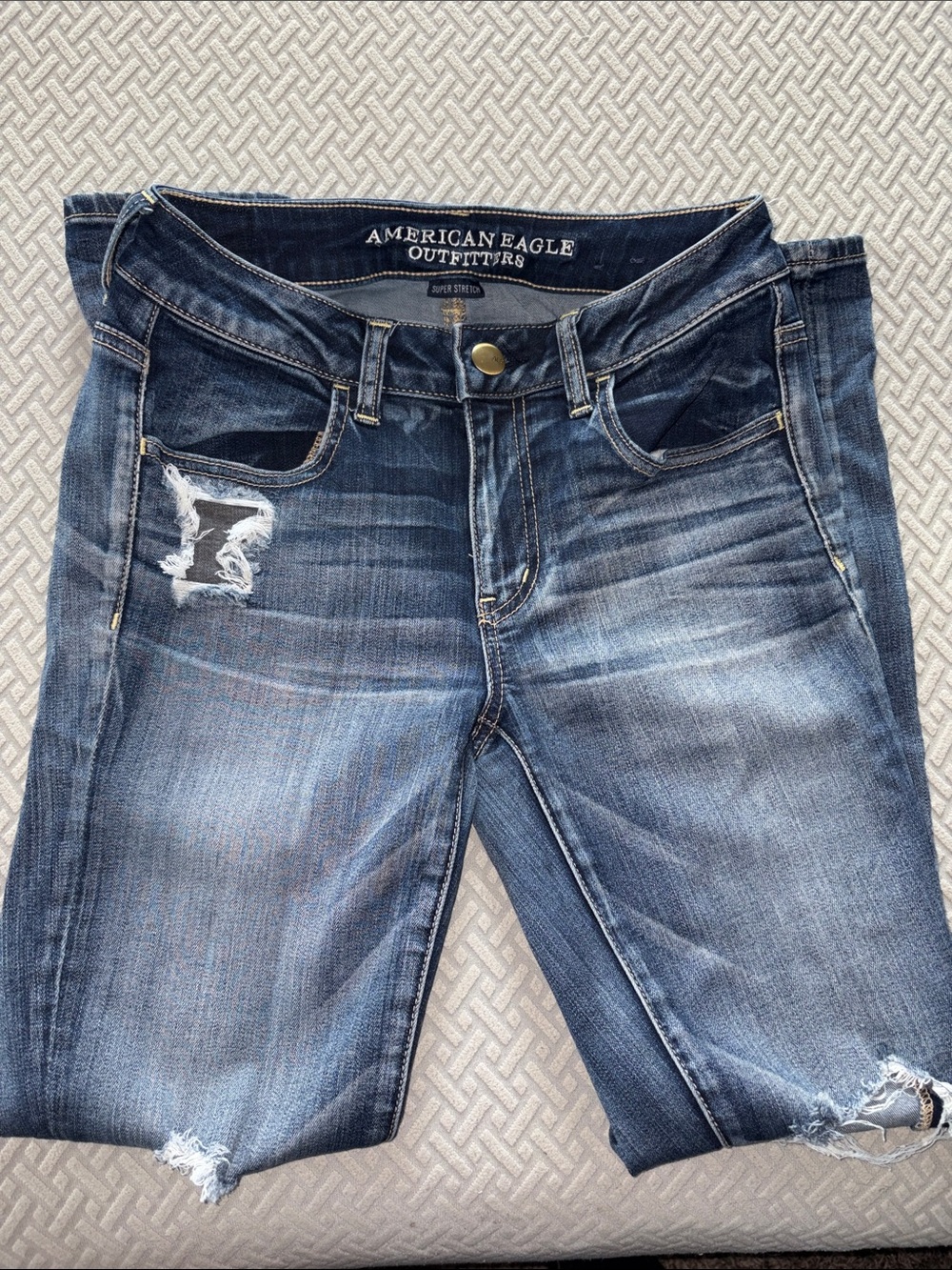 American Eagle Outfitters Dark Blue Distressed skinny Jeans
